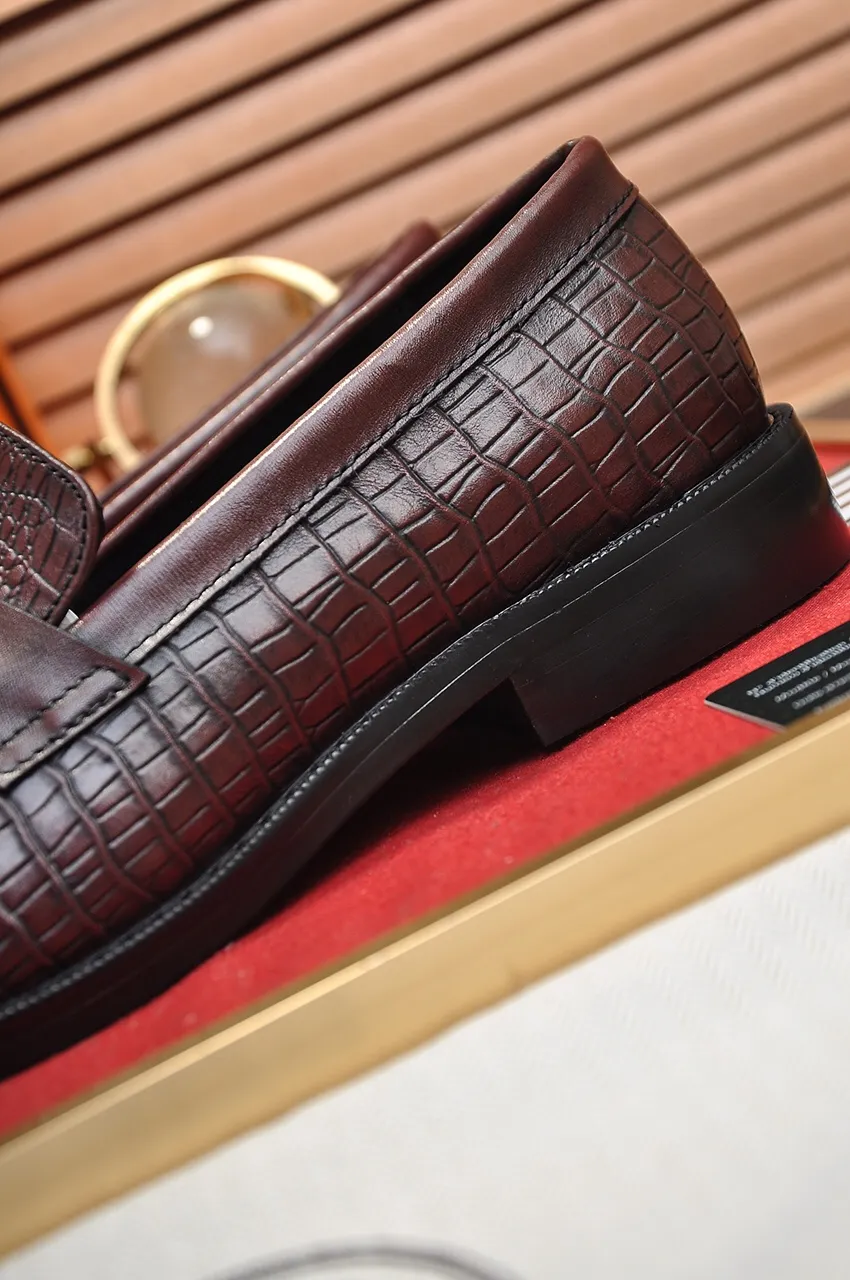 Men's shoes💰460💶[HERMES] (sheepskin lining)🍀Italian top luxury🍀He does not pursue novel styles and gorgeous colors, but attracts the favor of successful men with his flawless, elegant and classic style. Formal leather shoes This very comfortable, simple and stable style allows you to easily match any style! The pattern is absolutely 1:1 refined from the original case, and we strive for excellence in materials, imported cowhide + sheepskin lining💪💪💪extraordinary texture👍! .Black Brown Size: 38-45 (45 customized)
